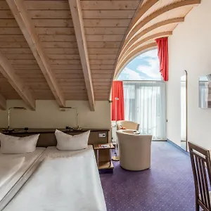 https://azimut-hotel-dresden.dresdenhotels.net